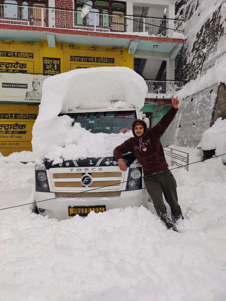 Tempo Traveller for rent in Chandigarh for local & outstation tour